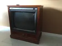 Meuble télévision colonial