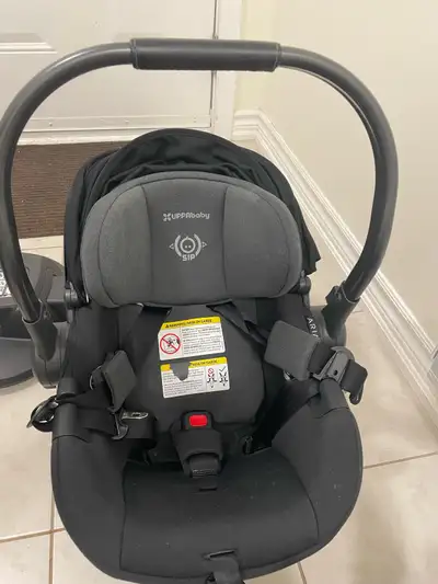 Uppababy Aria Baby Car Seat with base, View more
