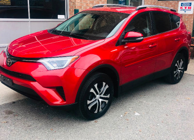 2017, Toyota RAV4 LE AWD , Low Kms . Safety Certified
