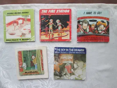 10$ for the little lot of children books