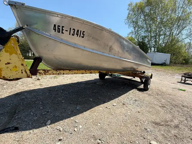 Aluminum Deep-V Fishing Boat  in Powerboats & Motorboats in Sudbury - Image 5