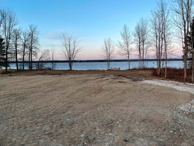 RARE 3 Acre Waterfront Lot For Sale on the Ottawa River in Land for Sale in Ottawa - Image 2