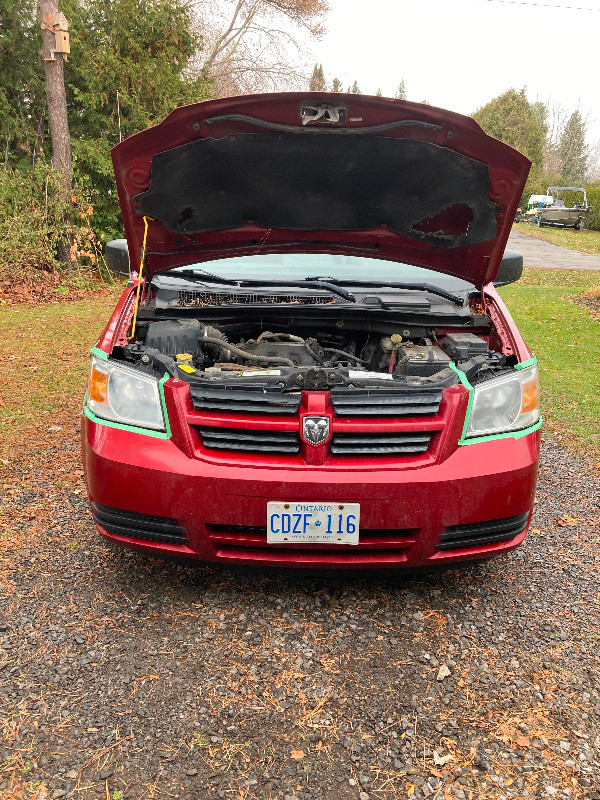 Dodge Caravan for 1200 cash. Power steering leaking in Cars & Trucks in Ottawa - Image 2