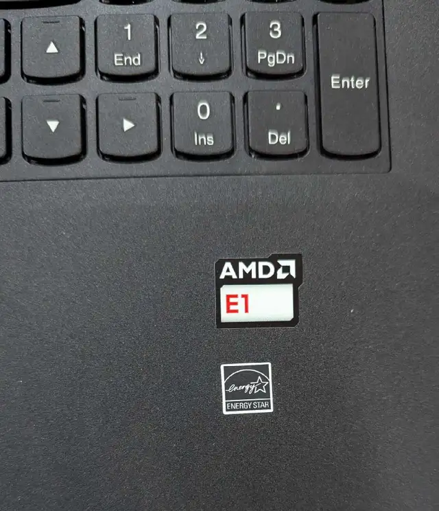 Lenovo B50 in Laptops in City of Montréal - Image 5