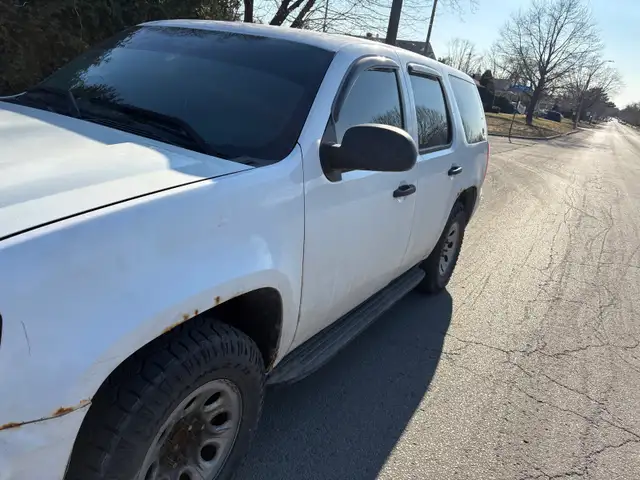 2009 Chevy Tahoe535724002137221121