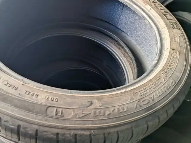 2 x 235/45r18 Michelin primacy mxm4 m+s rated all season tires  in Tires & Rims in Hamilton - Image 3