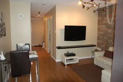 This bright studio in the heart of Forest Hill North offers a rare "one price covers all" lifestyle....