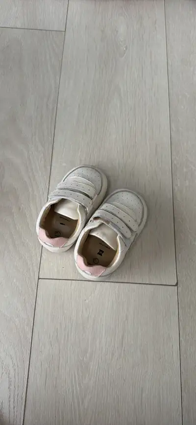 Woolly Kids Toddler shoes - size 12.5, View more