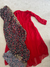 Elegant Chiffon Dress with Silk Scarf - Size L