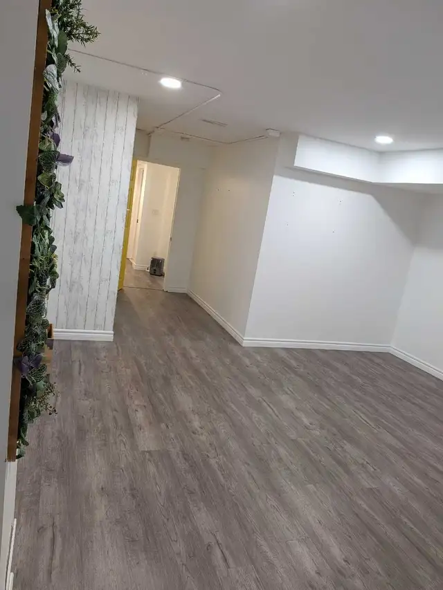 Space for Rent in Commercial & Office Space for Rent in Oakville / Halton Region - Image 4