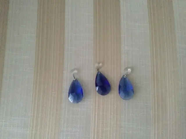 BEAUTIFUL 3 BLUE CRYSTAL FOR CHANDELIER DIM 2.75 INCHES  in Indoor Lighting & Fans in City of Montréal - Image 3