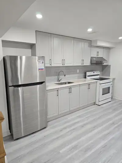 2 spacious bedrooms with closets Bright living space with large windows Full kitchen with fridge & s...