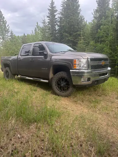 2013 Chevrolet Silverado 3500HD Duramax Allison 408,000 km | Second owner | Well-maintained and load...