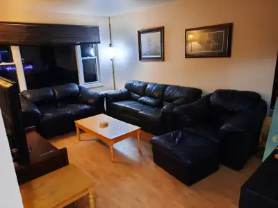 Clean Unfurnished Room is available for rent now. Shared kitchen, 1.5 washrooms, central air, laundr...