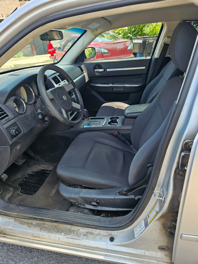 2010 Dodge Charger AWD in Cars & Trucks in Gatineau - Image 3