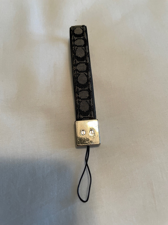 Genuine Coach cell phone strap / lanyard in Cell Phone Accessories in Hamilton - Image 3