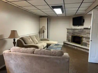 WOW 2 BEDROOM APARTMENT on Large Country Property Available