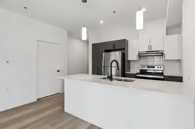 SUBLET AVAILABLE — MOVE-IN READY! Location: 905 Chemin Vanier Dates: [January 1st 2026] – [October 1...