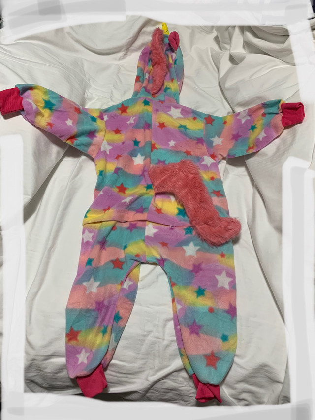 Soft Unicorn Cosplay Onesie Unicorn  *BRAND NEW* in Clothing - 18-24 Months in Edmonton - Image 2