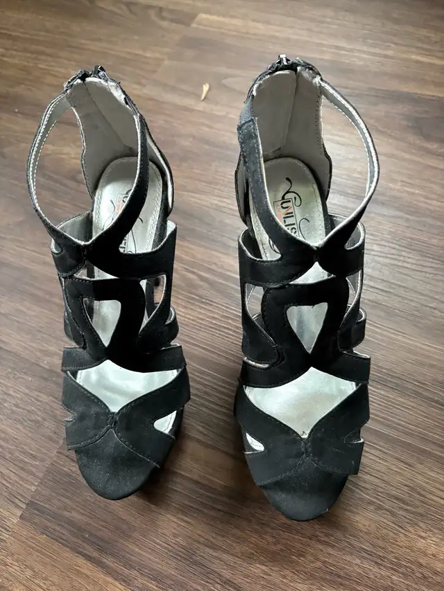 High Heel Shoes in Women's - Shoes in Calgary - Image 3