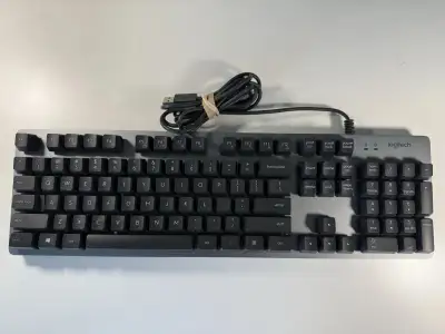 100% working. In excellent condition K840 with Japanese Romer G mechanical switches (elevated typing...