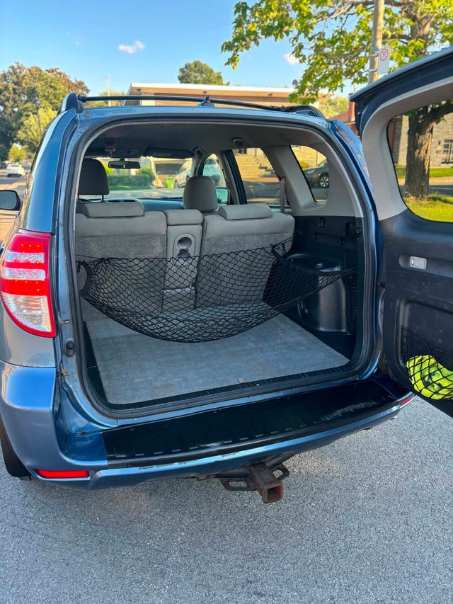 Toyota RAV4 — photo 5