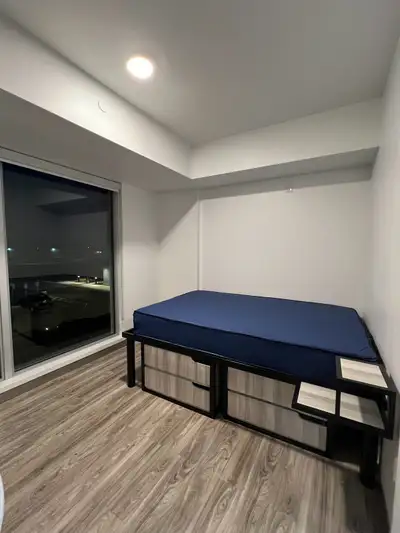 Parkway Lofts lease takeover