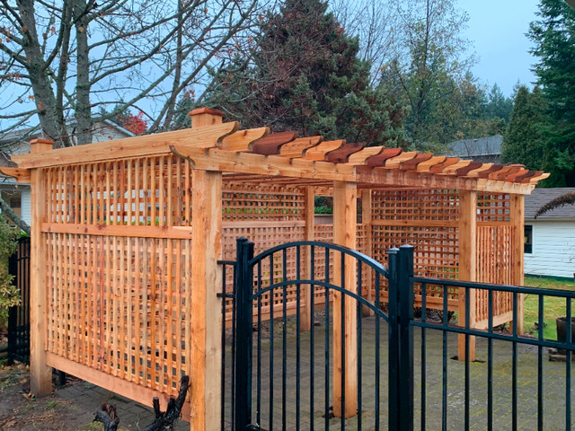 Quality Construction Projects in Decks & Fences in Comox / Courtenay / Cumberland - Image 4