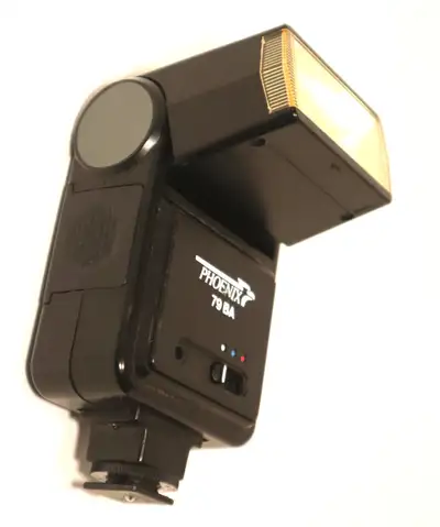 PHOENIX 79BA CAMERA FLASH VINTAGE WORKS GREAT, View more