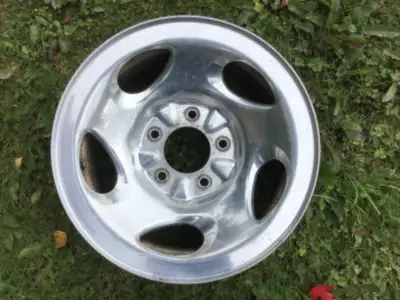 Selling a set of five solid aluminum MAG wheels .These 5 bolt,16 inch rims are factory Ford truck bu...