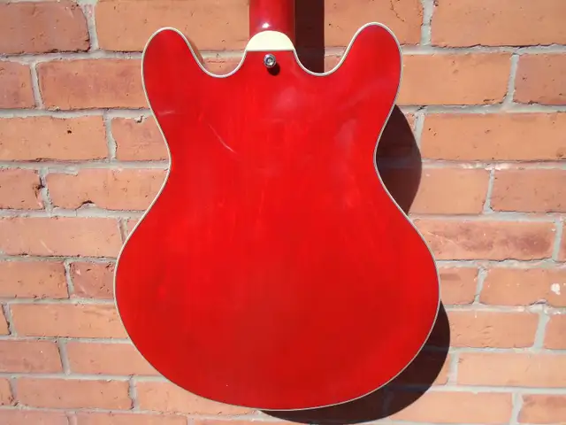Eastman T64/TV-T-RED guitar w/hard case on sale in Guitars in City of Halifax - Image 4