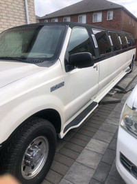 Selling 2005 Ford Excursion Limo