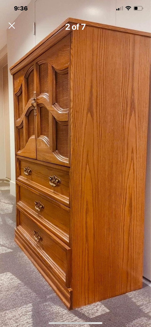 Solid wooden closet in Dressers & Wardrobes in North Shore - Image 2