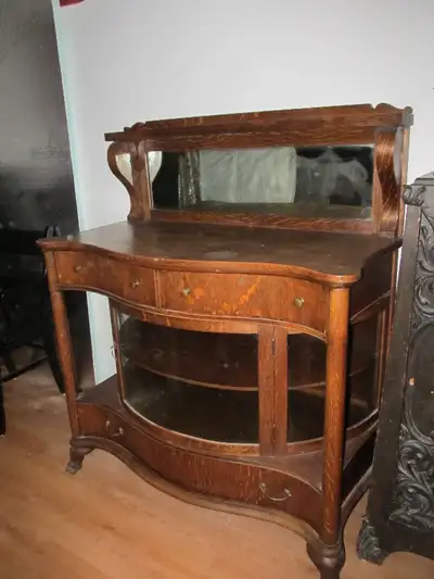 Buffet-vaisselier ornemental antique en chêne (1900), View more