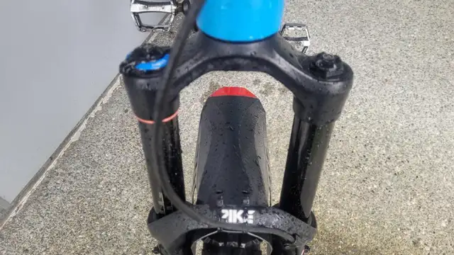 Rocky Mountain Thunderbolt BBSHD Commuter in Mountain in Victoria - Image 5