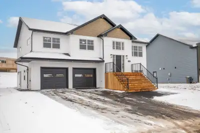 2 Beds 1 Bath for rent – $2000/month Available on April 20th Modern brand-new in-law suite located i...