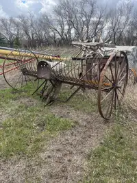 Horse drawn hay rake 