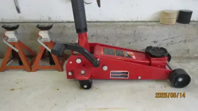 For Sale 3.5 Ton Floor Jack & Jack Stands, View more