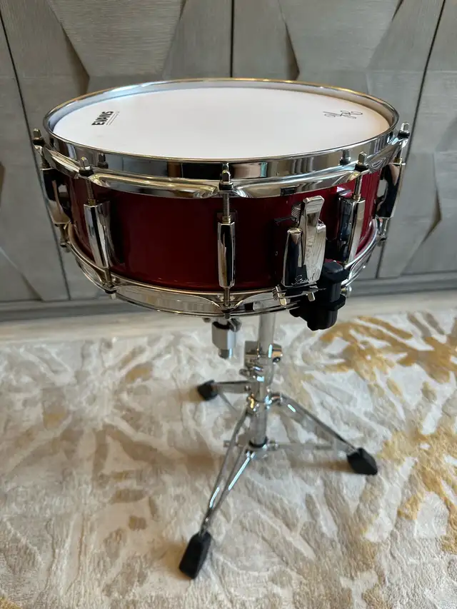 Limited Edition Chad Smith Snare Pearl Drum in Drums & Percussion in Guelph - Image 3