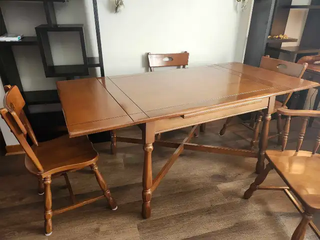 Solid Maple Dining Suite535274694955520002