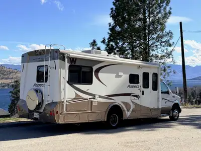 Winnebago Aspect 26C Class “C” Motorhome Price: $37,900 Year: 2005 Mileage: 46372 miles Length: 26’...