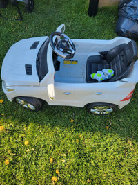 Toddler ride along car with parental remote 