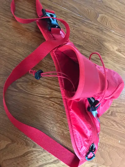 Ceinture pour gourde marque MEC adulte, View more