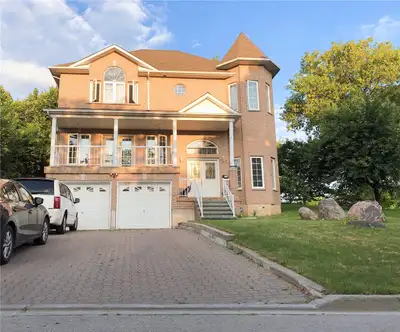 Close to Hwyway 401, UTSC, Centennial College, Fitness, Freshco Supermarket, Walmart, Shopping Mall....