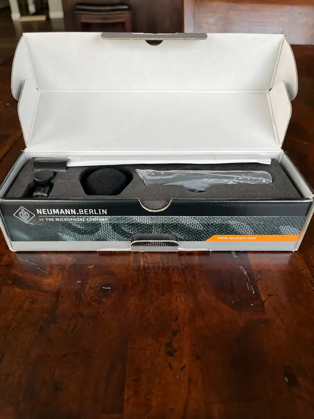 Neumann KM184 in Pro Audio & Recording Equipment in Calgary - Image 4