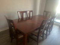 Dining table set and Hutch