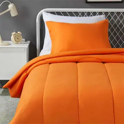 Kid's 2pc Comforter Sham Set, Twin - Brand New Asking $35.00 Please see my other ads for great deals...