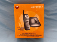 Motorola 2.4 GHz Cordless Telephone  (Used-Like new)