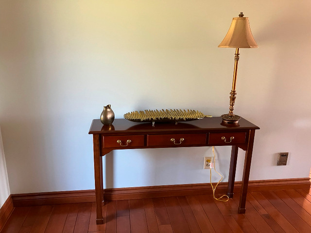 Console Table | Other Tables | Norfolk County | Kijiji