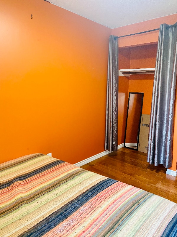 Room for Rent. Available Now! Room Rentals & Roommates Edmonton